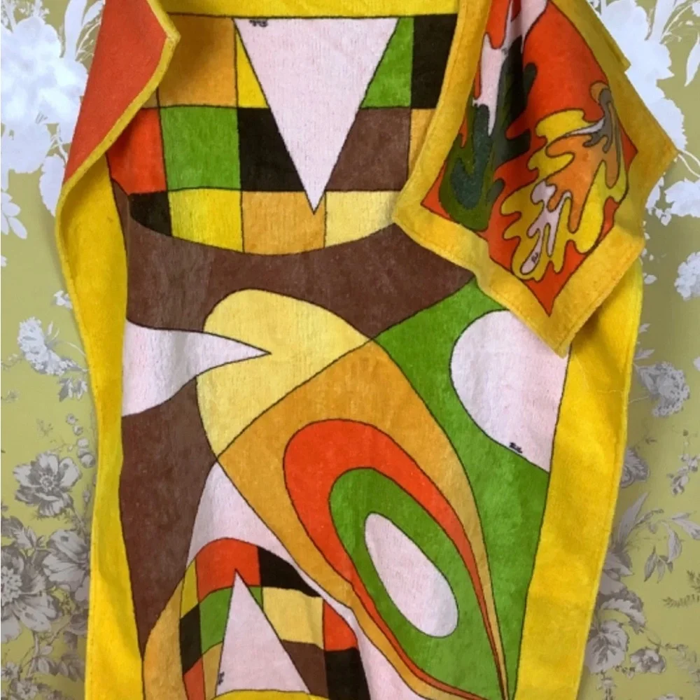 Emilio Pucci Orange and Yellow Towel‎